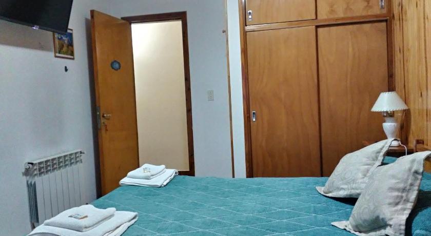 Image of Deluxe Queen Room 9
