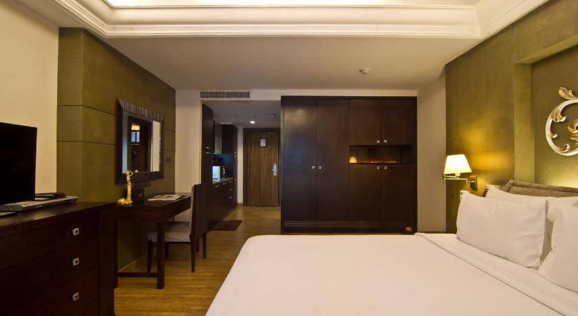 Image of Deluxe - 1 King Bed 7