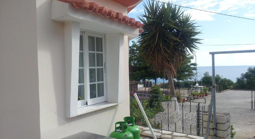 Image of Twin Room with Balcony and Sea View 11