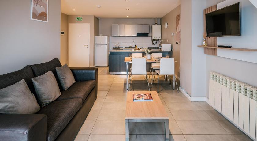 Image of Apartment with Sea View 6