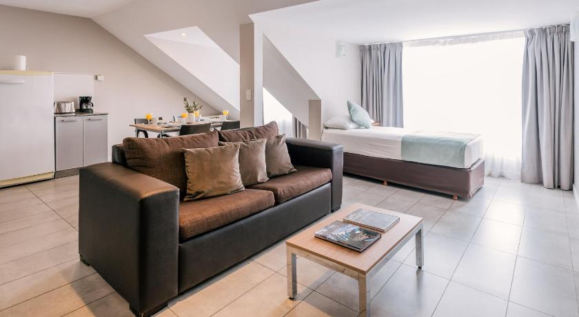 Image of Apartment with Sea View 3