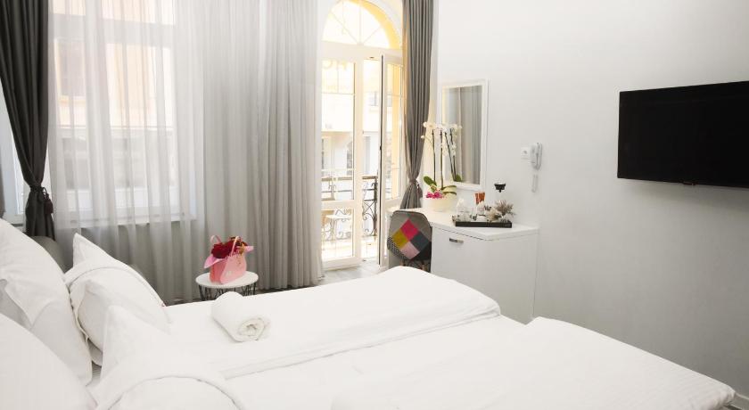 Plovdiv City Center Hotel - image 12