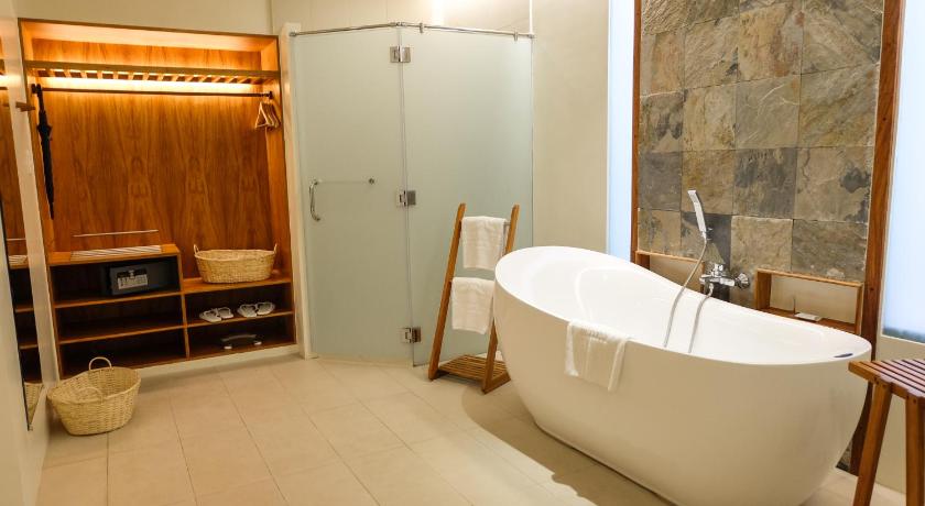 セブ Bluewater Maribago Beach Resort 4つ星 ホテル プール