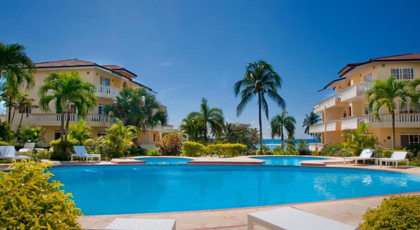 Las Palmeras by Graziano — Hotel in Boca Chica