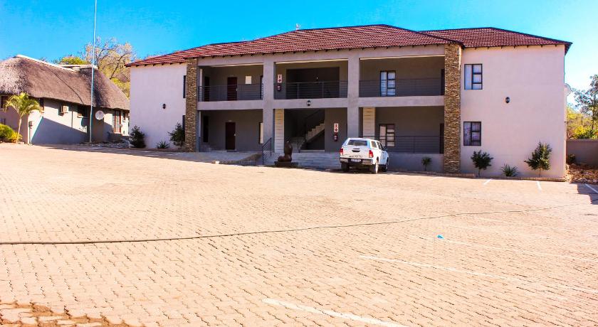 ギヤニ Vahlavi Lodge 4つ星 ホテル 施設