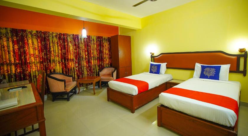 DWARAKA HOTEL — Hotel in Kochi