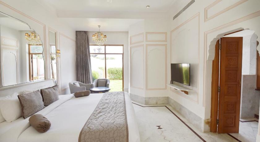 Image of Luxury Villa with Private Pool : Welcome drink on arrival, 2 pints of Kingfisher lager beer, One child up to 10 years complimentary without extra bed,20% discount on all resort services, Complimentary Mini Bar 0