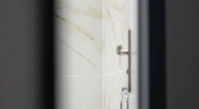1 King 1 Single, Nonsmoking, Deluxe Room fotója 15
