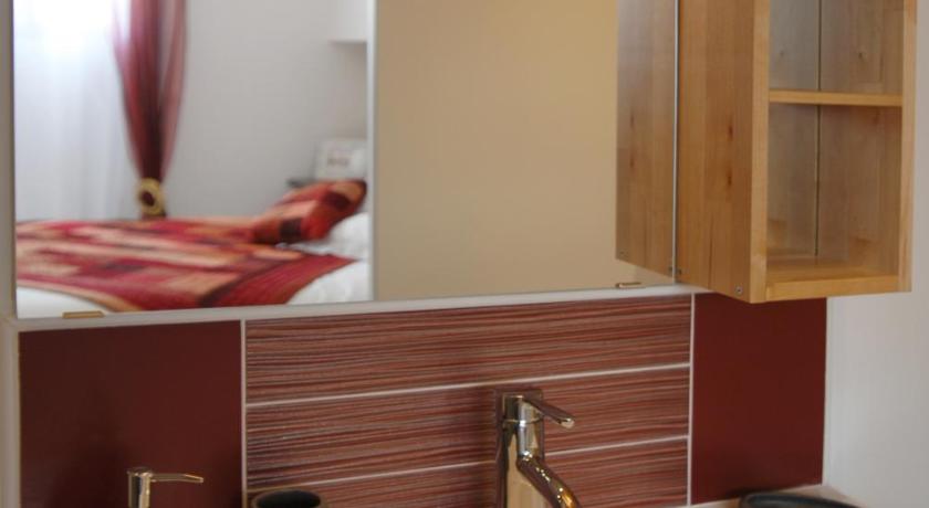 Image of Standard Double or Twin Room 8