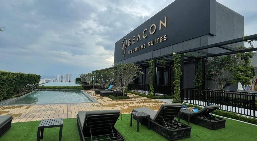 (New) 2BR Luxury Rooftop Swimming pook Homestay@Georgetown@10pax - 无敌美景两房民宿 photo