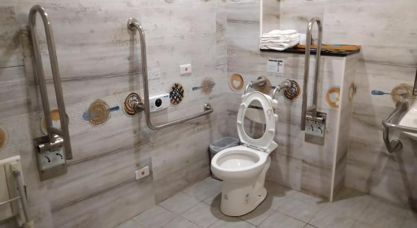 Image of Twin Room - Accessible 6