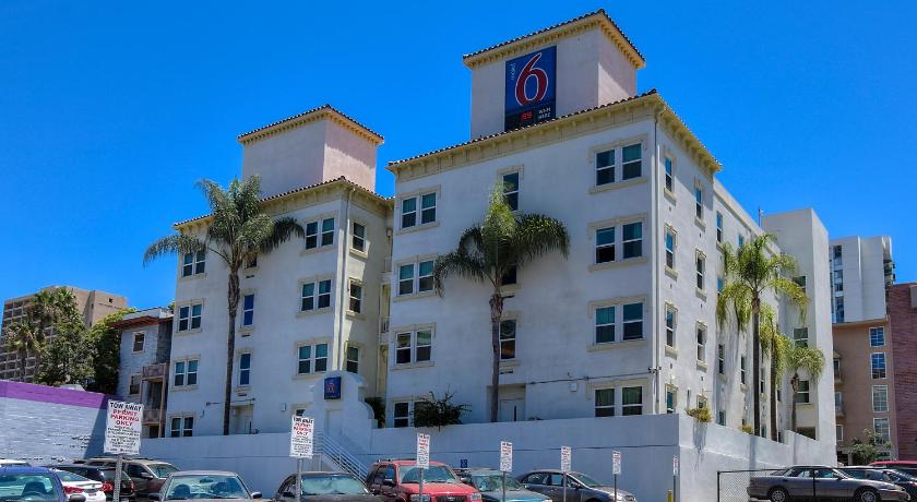 Motel 6 San Diego Downtown