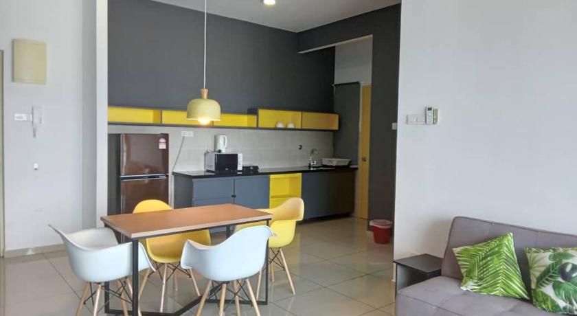 Image of Apartment with Balcony 3