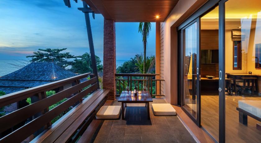 Image of Deluxe Jacuzzi Sea View 1