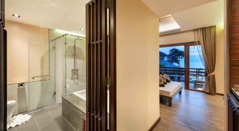 Image of Deluxe Jacuzzi Sea View 11