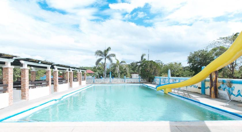 RedDoorz @ Royal Grande Beach Resort Batangas - image 13