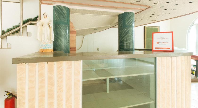 RedDoorz @ Royal Grande Beach Resort Batangas - image 8