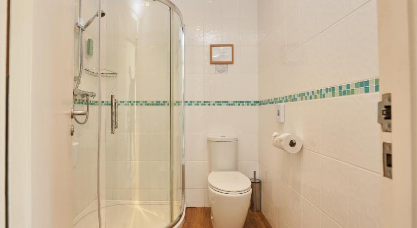 Image of Twin Room 15