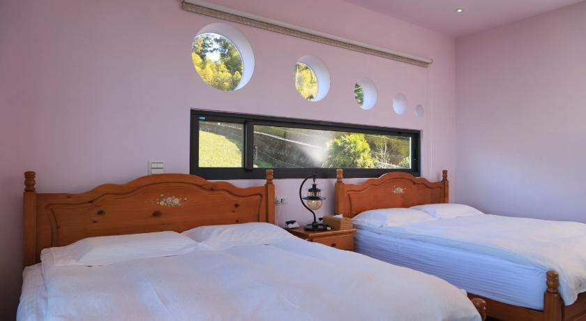 スーペリア　クイーンルーム　クイーンベッド2台付 (Superior Queen Room with Two Queen Beds)の画像 6