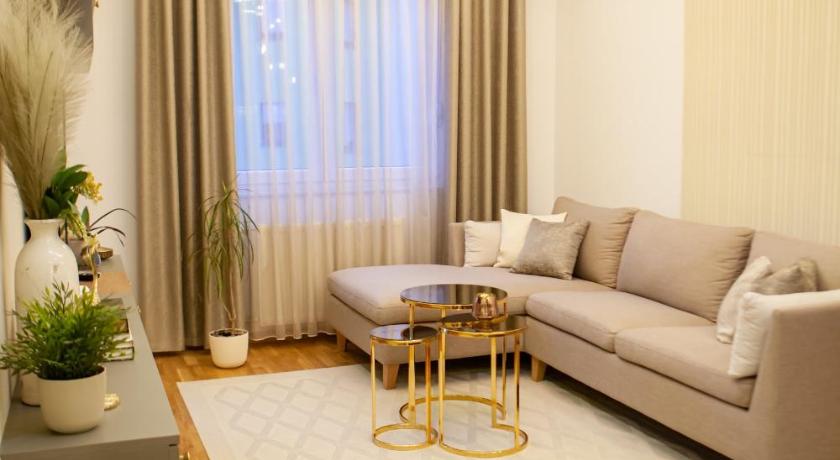 Avenija1 — Hotel in Novi Sad