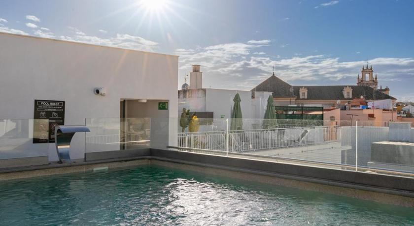 Sevilla Holiday Rentals Los Salados 5-Star Guesthouse room