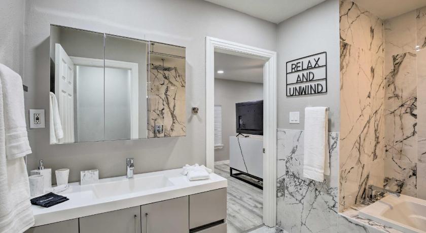 Family-Friendly Garland Home with Private Pool! photo