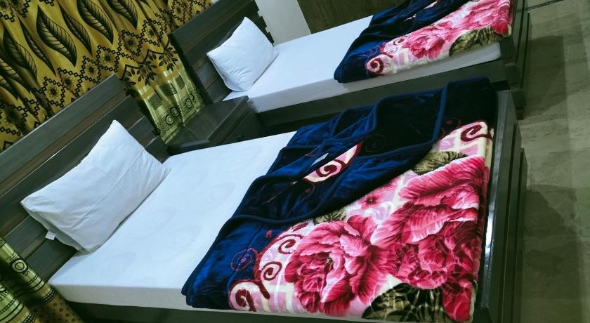Hotel Decent Lodge — Hotel in Multan