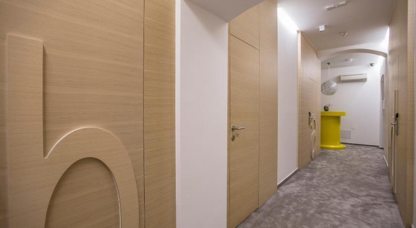 Bed & Atmosphere Rooms photo
