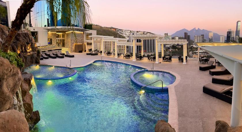 Safi Royal Luxury Metropolitan photo
