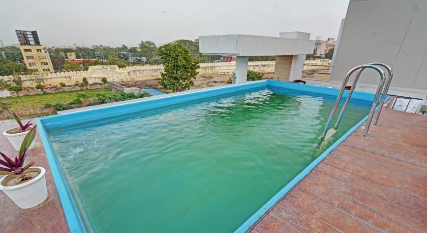 OYO Townhouse 437 Hotel Le Shelton photo