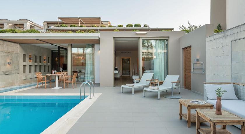 Image of Executive Suite with Private Pool 5