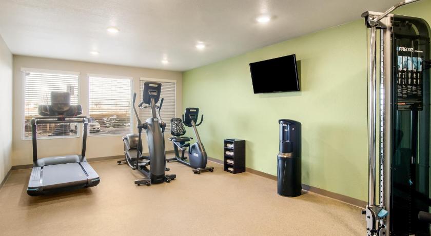 WoodSpring Suites Thornton-North Denver photo