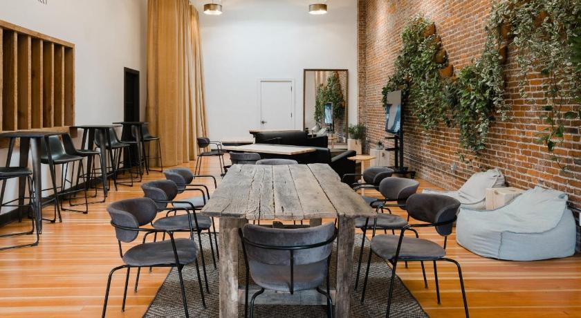 レドモンド (オレゴン州) SCP Hotel Redmond 3つ星 ホテル スイート