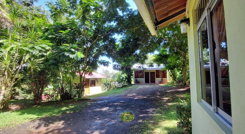 Hostal y cabinas anita-and rafting tour! photo