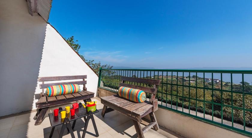 CosmicStays Evergreen Cascade - The Hidden Gem of Mahabaleshwar photo