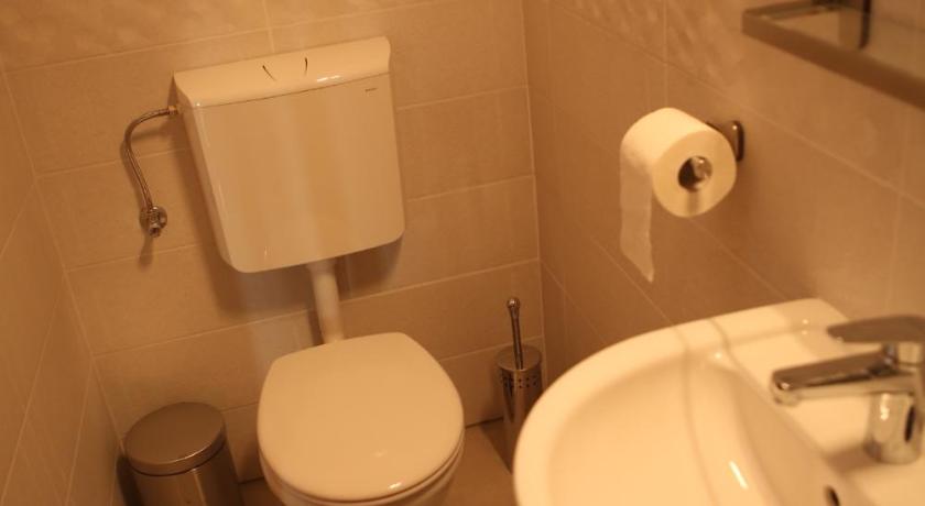 Hunyadi Panzio-Apartman photo