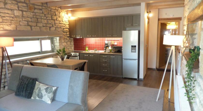 Kalpaki stone apartment 1