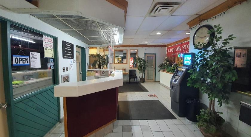 Sundre Motor Inn photo
