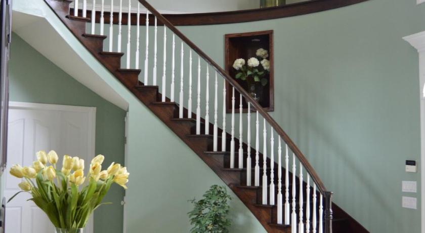 Lafayette Grand Manor photo