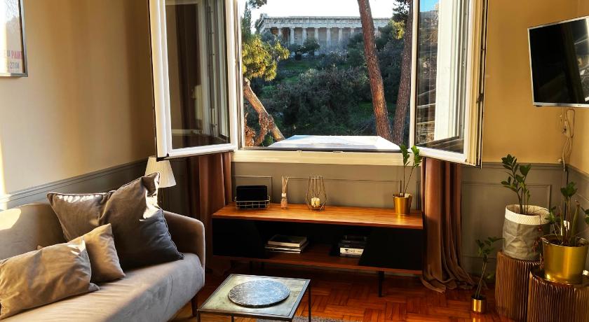 Live Life Acropolis — Hotel in Athens