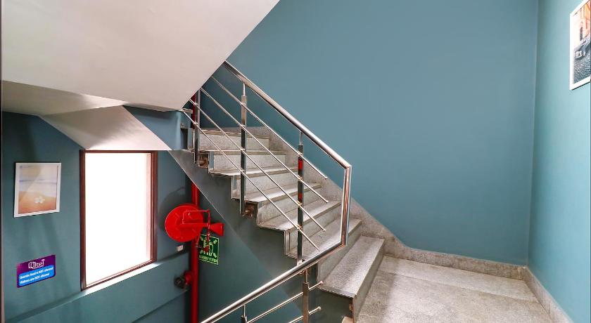 Townhouse 619 Hotel Church House Rohini Near Rohini Sector 18 Metro Station photo
