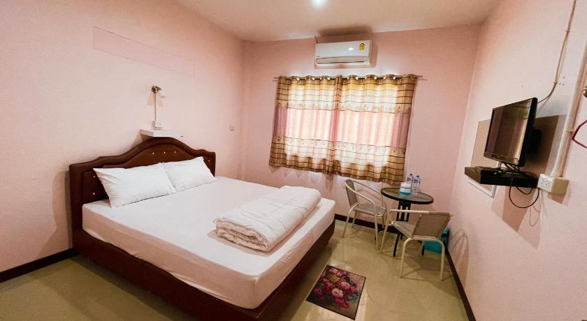 เกาะลิบงซันไรส์ โฮมสเตย์ Koh libong sunrise Homestay — Hotel in Trang
