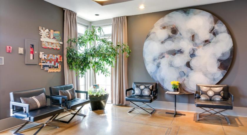 Hotel Arts Kensington photo