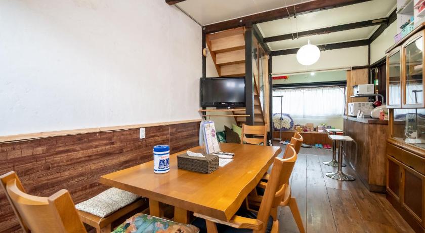 교토 GuestHouse OneWorld Shijo四条京町屋 4성급 숙소 수영장