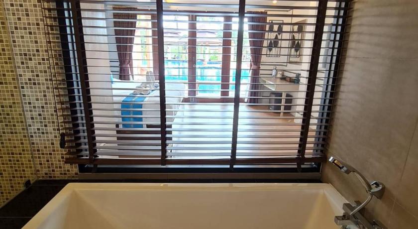 Image of Signature  Suite 17