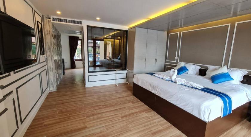 Image of Signature  Suite 0