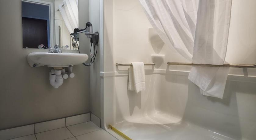 Microtel Inn & Suites by Wyndham Sault Ste. Marie