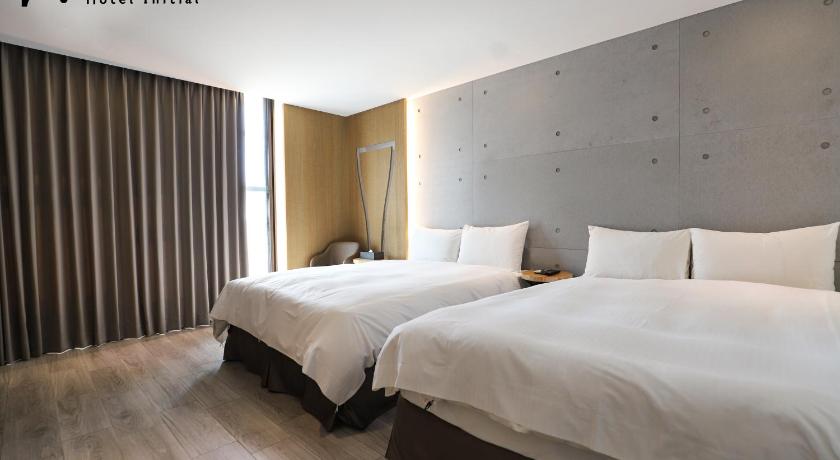 Image of Deluxe Quadruple Room with Balcony 10