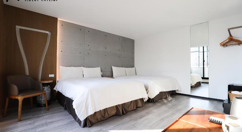 Image of Deluxe Quadruple Room with Balcony 1