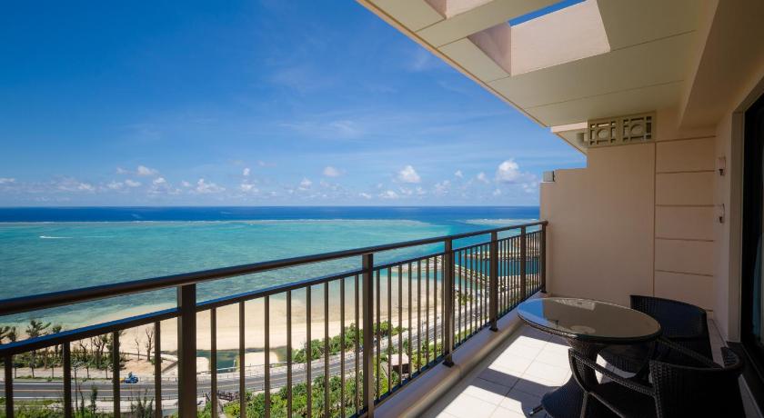 Image of Hotel Building Suite for 4 People 1